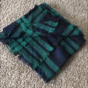 Green & navy scarf